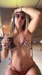 Yara_Queenn webcam model stream image