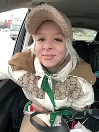 LikaCat webcam model stream image