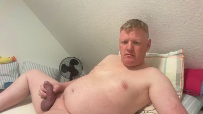 BareBackFotze webcam model stream image