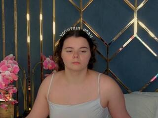 Katrin Crowley webcam model stream image