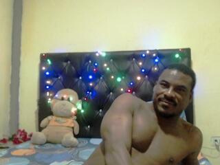 Mathias Miller webcam model stream image
