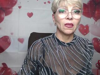 Holly Incredible webcam model stream image