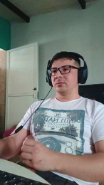 Maxiw7 webcam model stream image