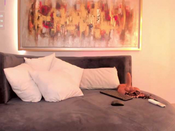 MileyCruz webcam model stream image