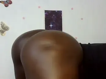 online_bestie webcam model stream image