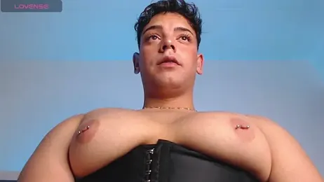 Logan_cocky webcam model stream image