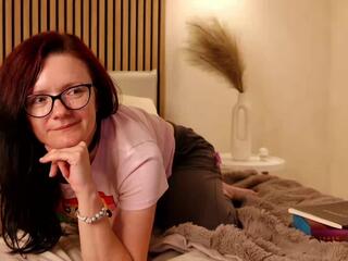 Dominique Vesper webcam model stream image
