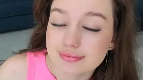 MiracleCurly webcam model stream image