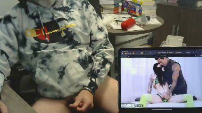 alpha_dom_rough webcam model stream image