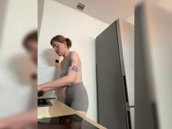 Jennyviva webcam model stream image