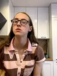 MartiniiSelenna webcam model stream image