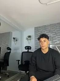 MR_MUSCLE webcam stripchat model stream image