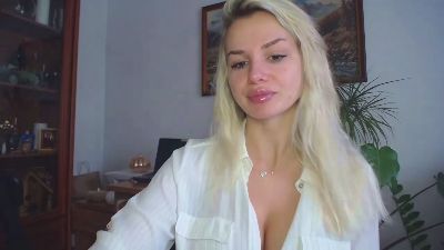CorneliaBeauty webcam model stream image