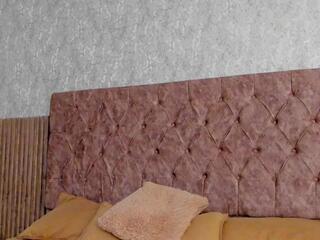 Jonas Lewis webcam model stream image