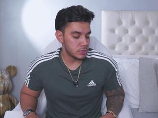 Noah Avery webcam model stream image