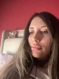 saphirafox webcam stripchat model stream image