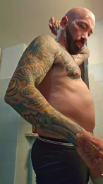 Ilgiardiniere webcam model stream image