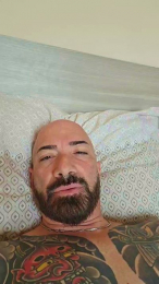 Ilgiardiniere webcam model stream image