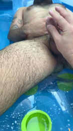 bearcitos webcam model stream image