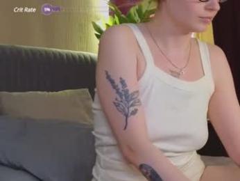 wow_luvng webcam model stream image