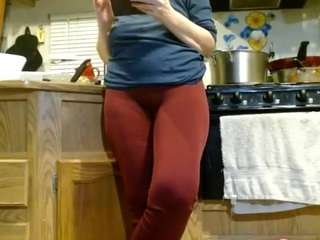 sweetpair webcam model stream image