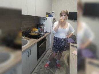 _Brionia_ webcam model stream image