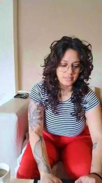 yourlaatingirl webcam cam4 model stream image