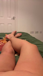 Curvycurlycutie webcam model stream image