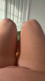 Curvycurlycutie webcam model stream image