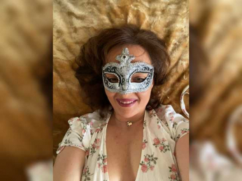 molly-38 webcam model stream image