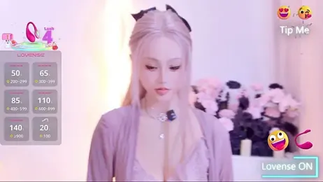 Yr_kitten_333 webcam model stream image