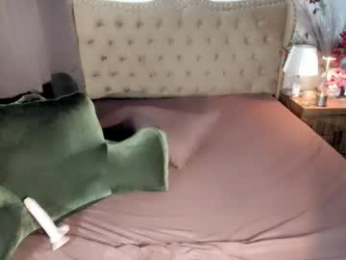 lalisaslut69 webcam model stream image