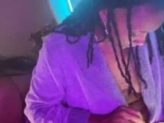 big-general webcam model stream image