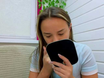 misss-vikki webcam model stream image