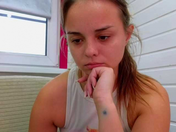 misss-vikki webcam model stream image