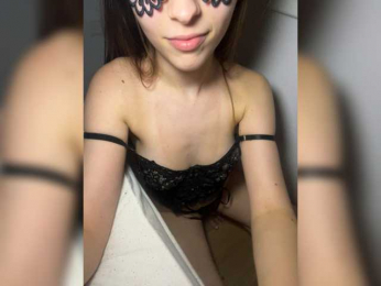 Midnightpassion webcam bongacams model stream image