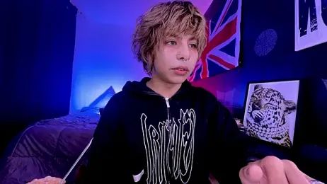 Aronn_44 webcam model stream image