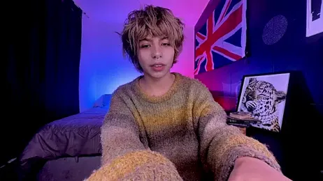Aronn_44 webcam model stream image