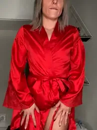 petrouchkaaa_ webcam model stream image