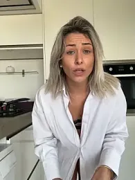 petrouchkaaa_ webcam model stream image