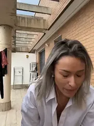 petrouchkaaa_ webcam model stream image