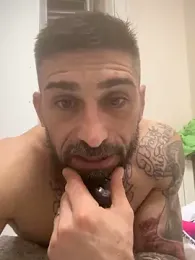 GmGit webcam model stream image