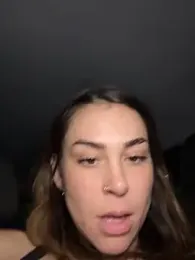 LeaGambit__ webcam model stream image