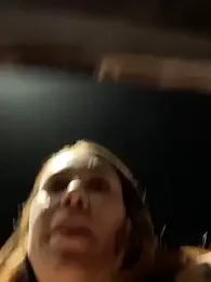 LeaGambit__ webcam model stream image