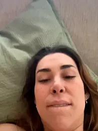 LeaGambit__ webcam model stream image