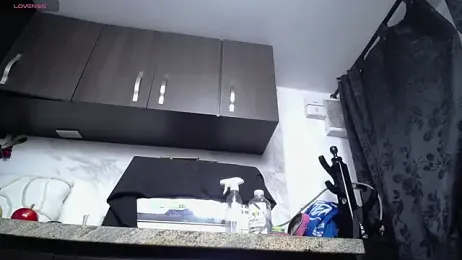 iniyalaboni webcam model stream image