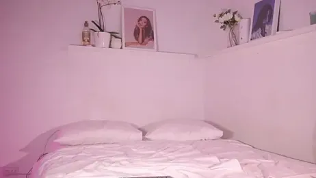 sweettener_ webcam model stream image