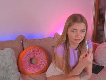 CarrieBradshaww webcam model stream image