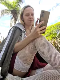 Public_Katrisha webcam model stream image