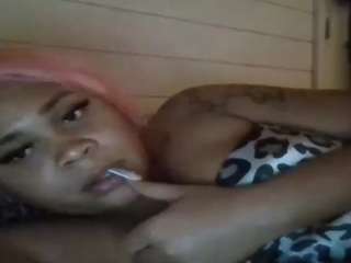 redbonexxx webcam model stream image